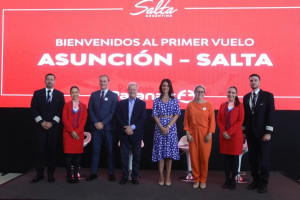 Paranair inauguró ruta Asunción Salta